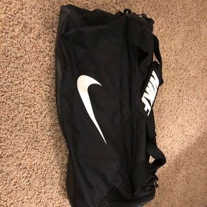 nike duffel bag